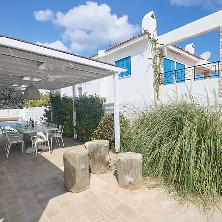 別荘 Protaras Serifos Sv7 100m Vom Entfernt By Interhome パラリムニ