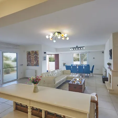 Tatil Evi Protaras Serifos Sv7 100m Vom Entfernt By Interhome Paralimni