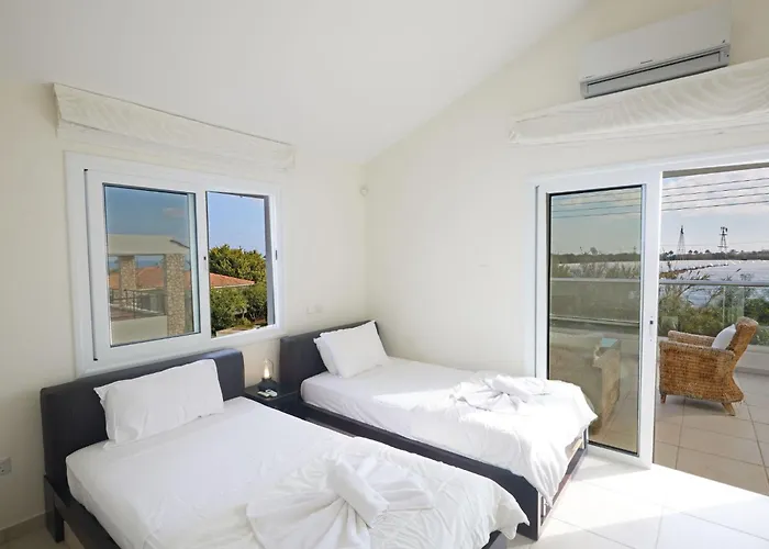 Protaras Serifos Sv7 100m Vom Entfernt By Interhome *