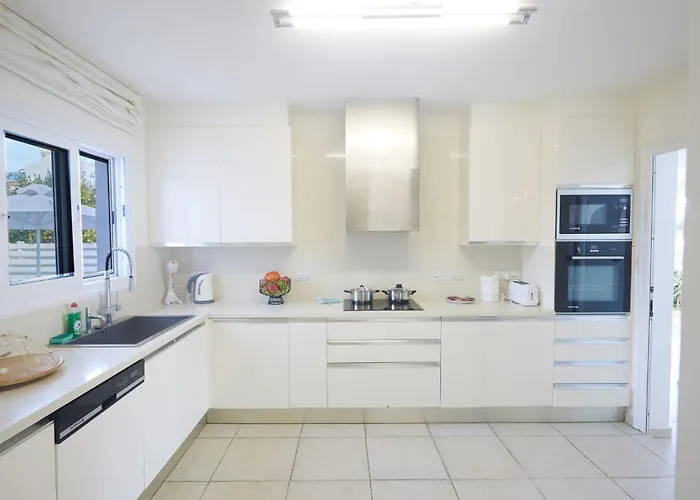 Protaras Serifos Sv7 100m Vom Entfernt By Interhome Paralimni