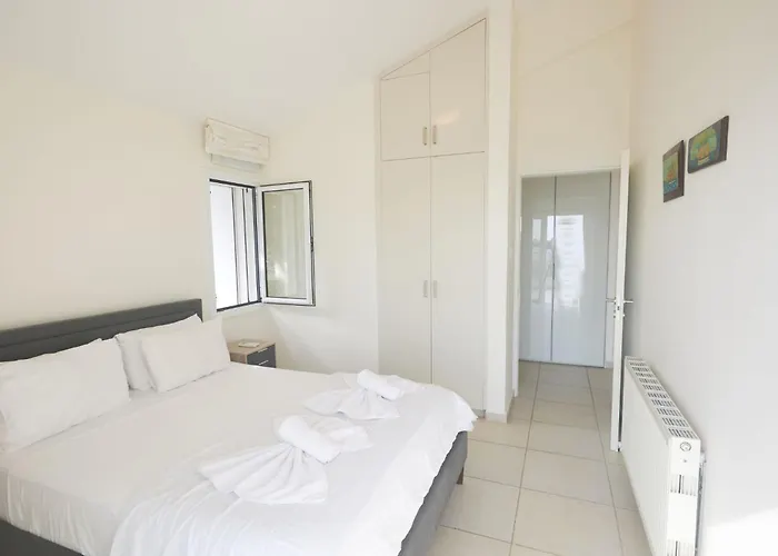 Prázdninový dům Protaras Serifos Sv7 100m Vom Entfernt By Interhome *